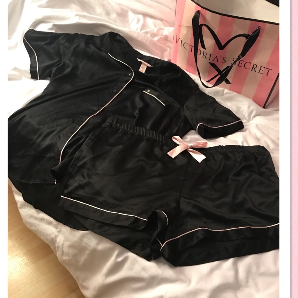 Brand New Victoria’s Secret Nightgown (black)
